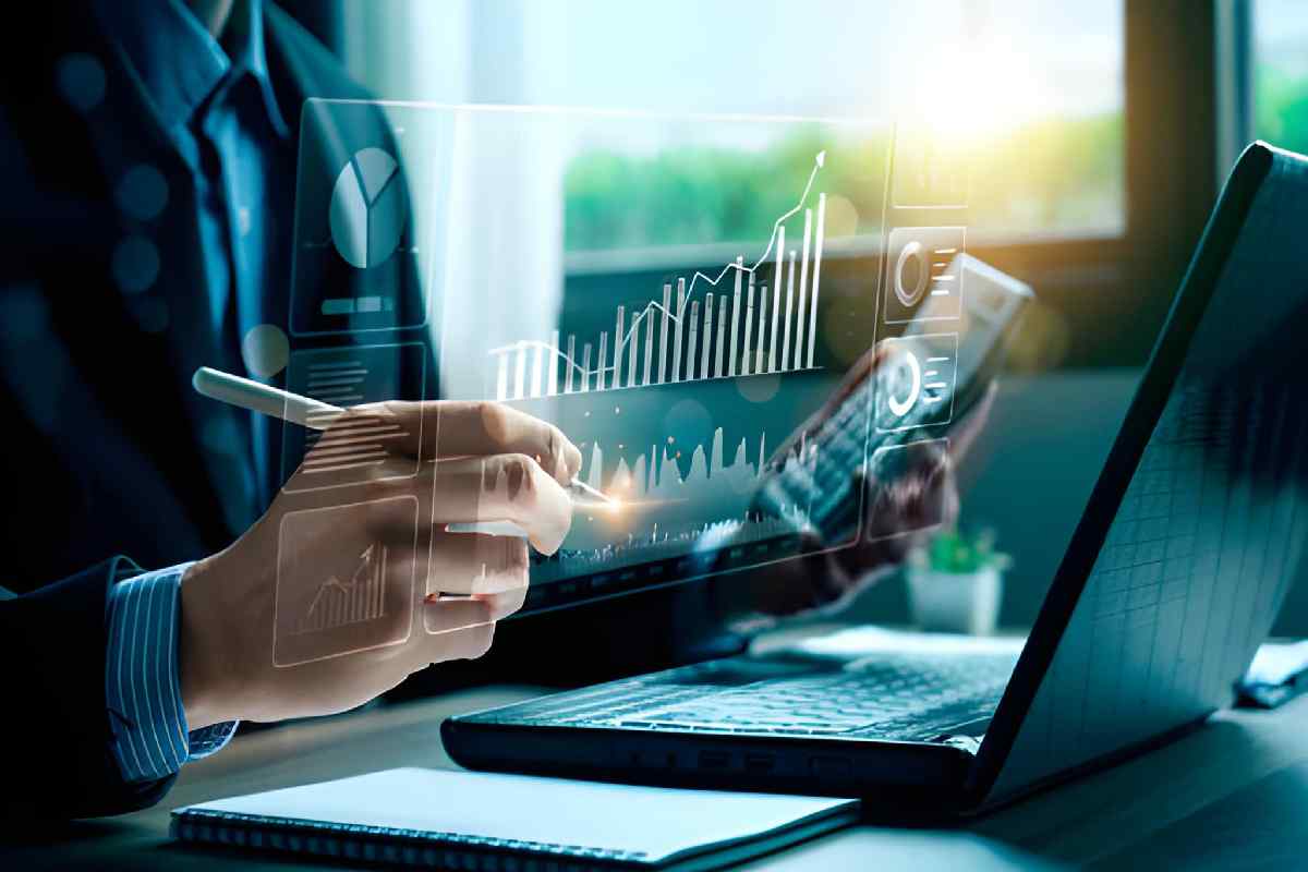 What Is Commercial Banking? Guide to Business Money