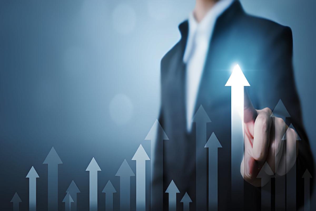 From Zero Sales Experience to Closing Deals